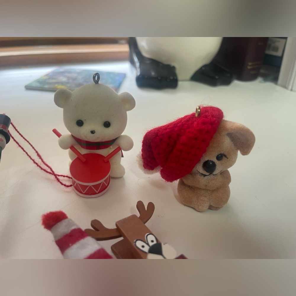 Bundle of Holiday Ornaments, 7 total - Picture 4 of 8